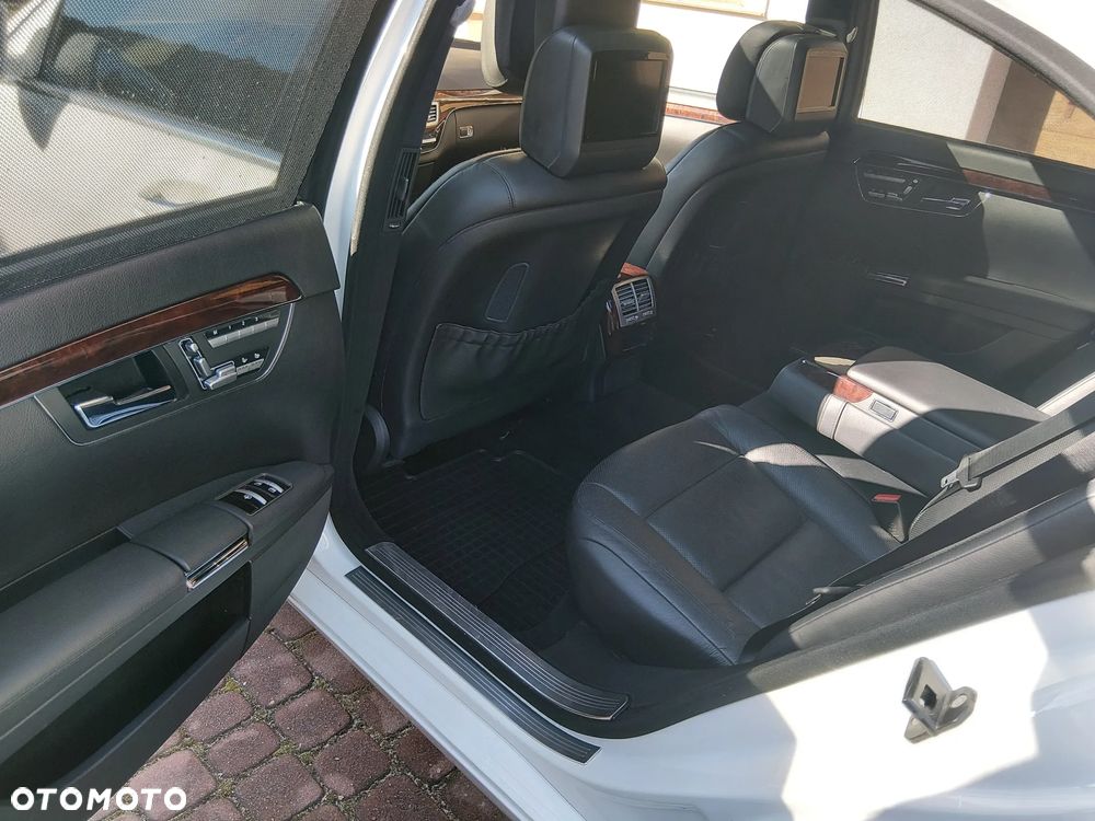 Mercedes-Benz Klasa S 500 L 4Matic 7G-TRONIC - 16