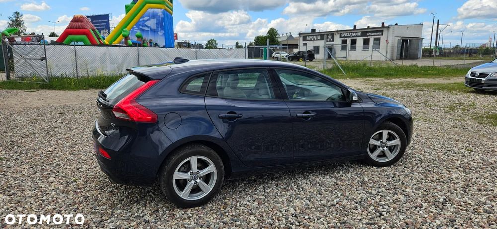 Volvo V40 T3 - 10