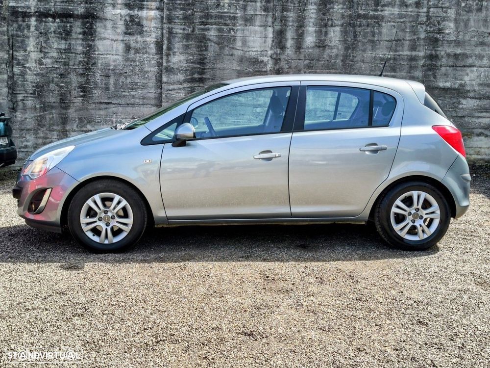 Opel Corsa 1.2 Enjoy - 2