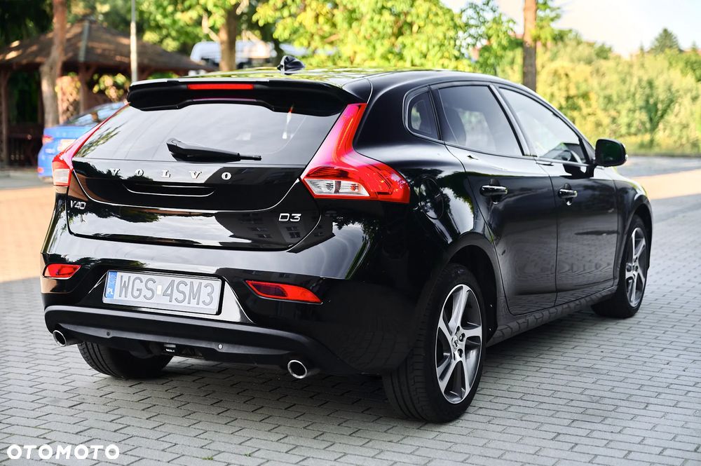 Volvo V40 D3 Summum - 10
