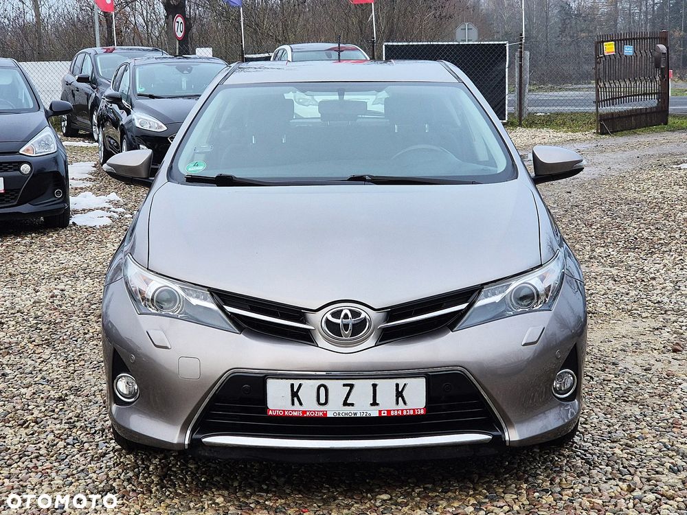 Toyota Auris 1.6 Executive - 5