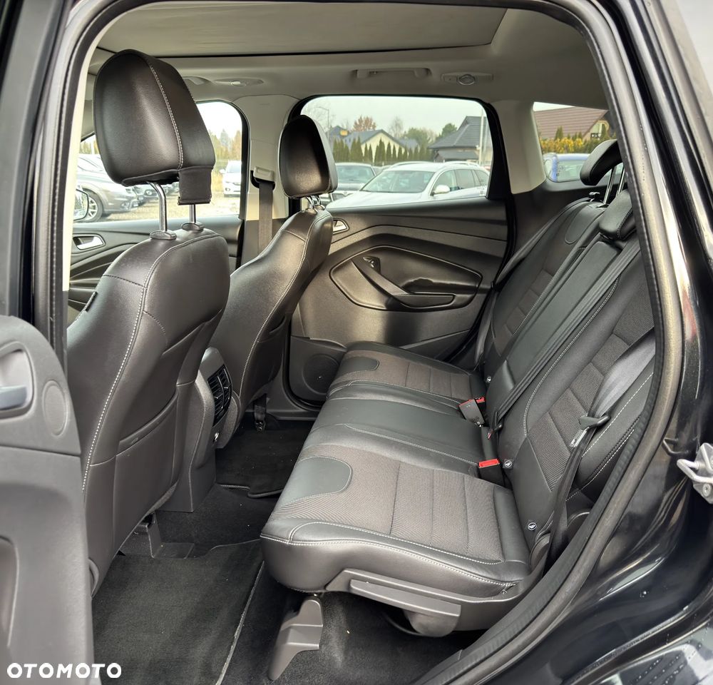 Ford Kuga 2.0 TDCi 4x4 Titanium - 29