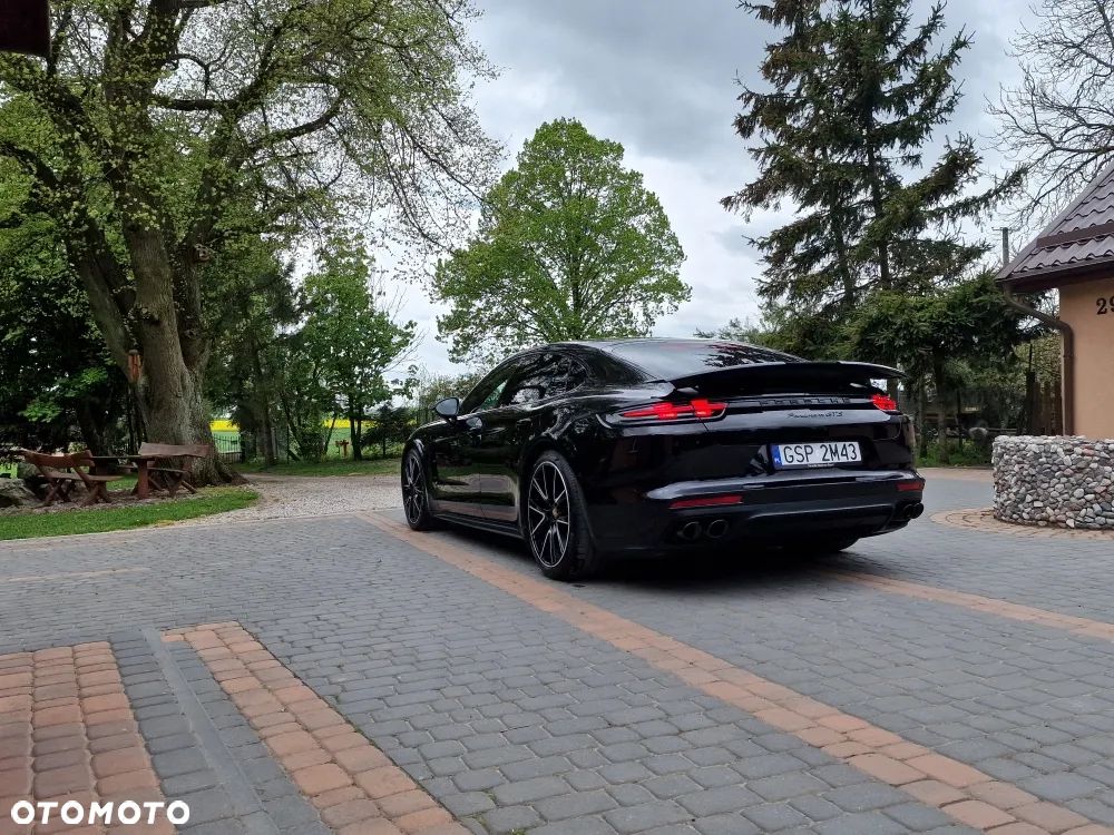 Porsche Panamera - 17