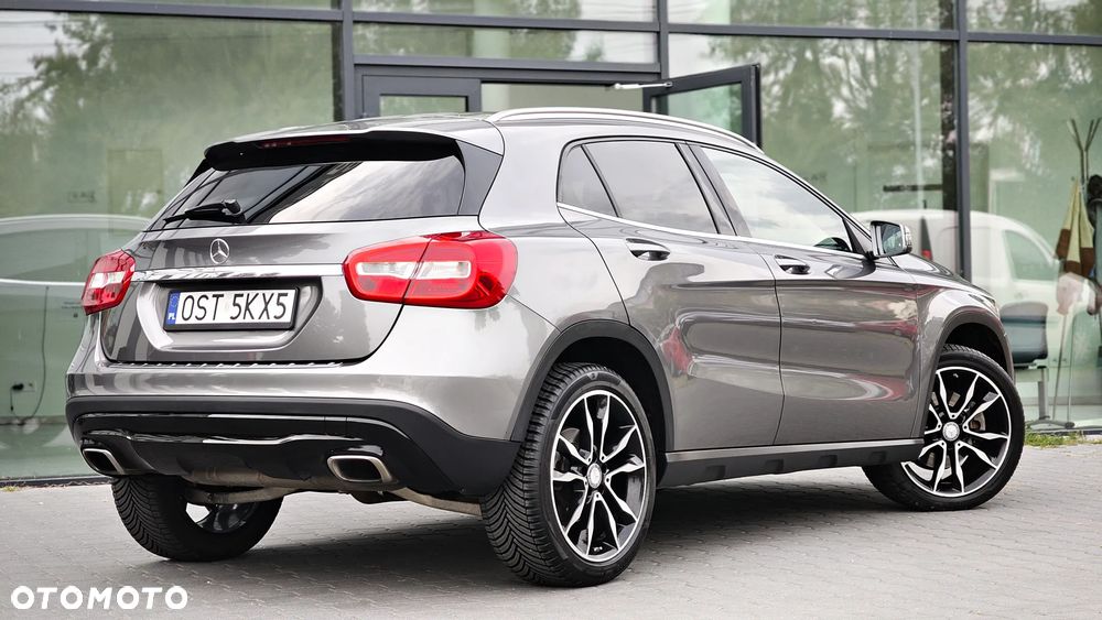 Mercedes-Benz GLA - 6