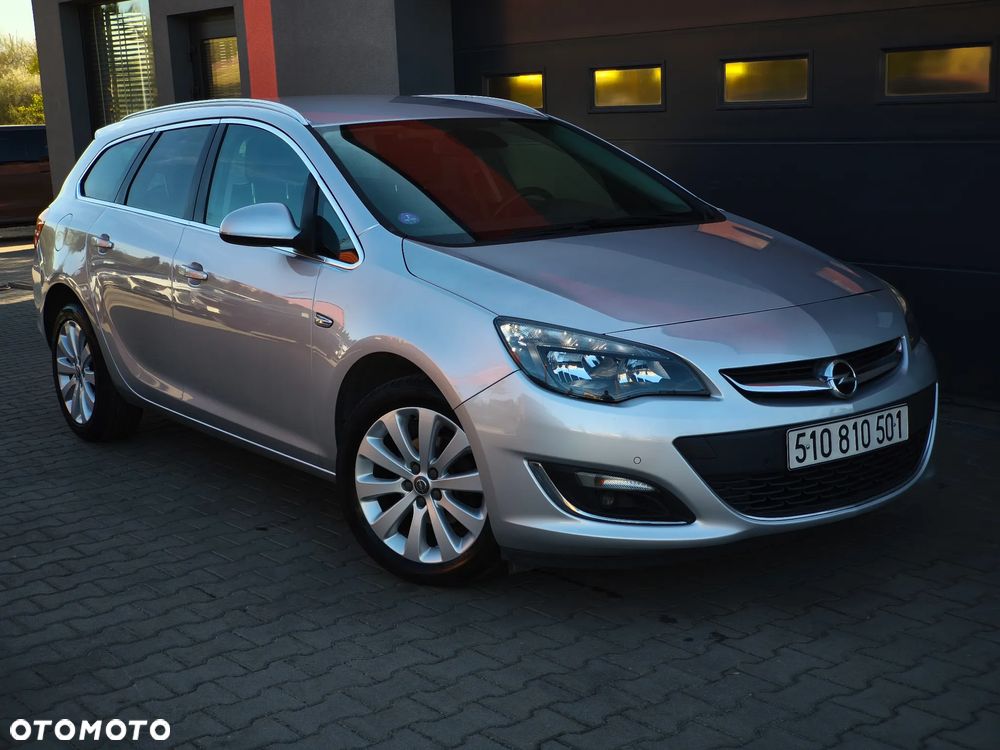 Opel Astra 1.4 T Cosmo EU6 - 4