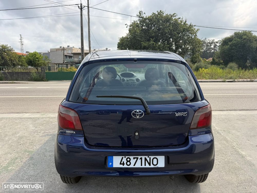 Toyota Yaris 1.0 Base - 7