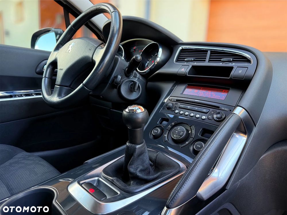 Peugeot 3008 120 VTi Premium - 9