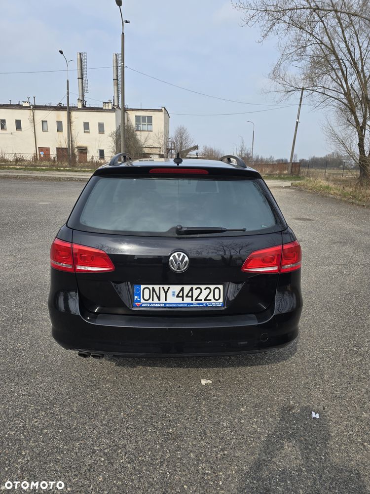 Volkswagen Passat 2.0 TDI Trendline - 2