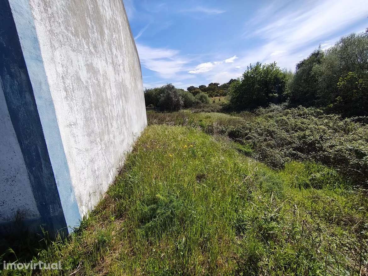 Terreno de 1750 m²  e Armazém - Grande imagem: 4/15