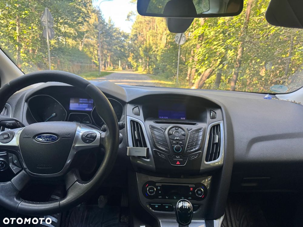 Ford Focus 1.6 TDCi DPF Start-Stopp-System Titanium - 6
