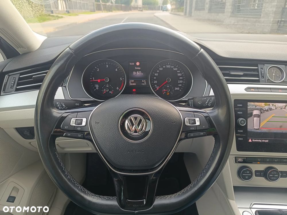 Volkswagen Passat Variant 2.0 TDI BMT Comfortline - 34