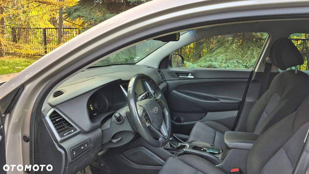 Hyundai Tucson 2.0 CRDI BlueDrive TourdePologne 2WD - 14