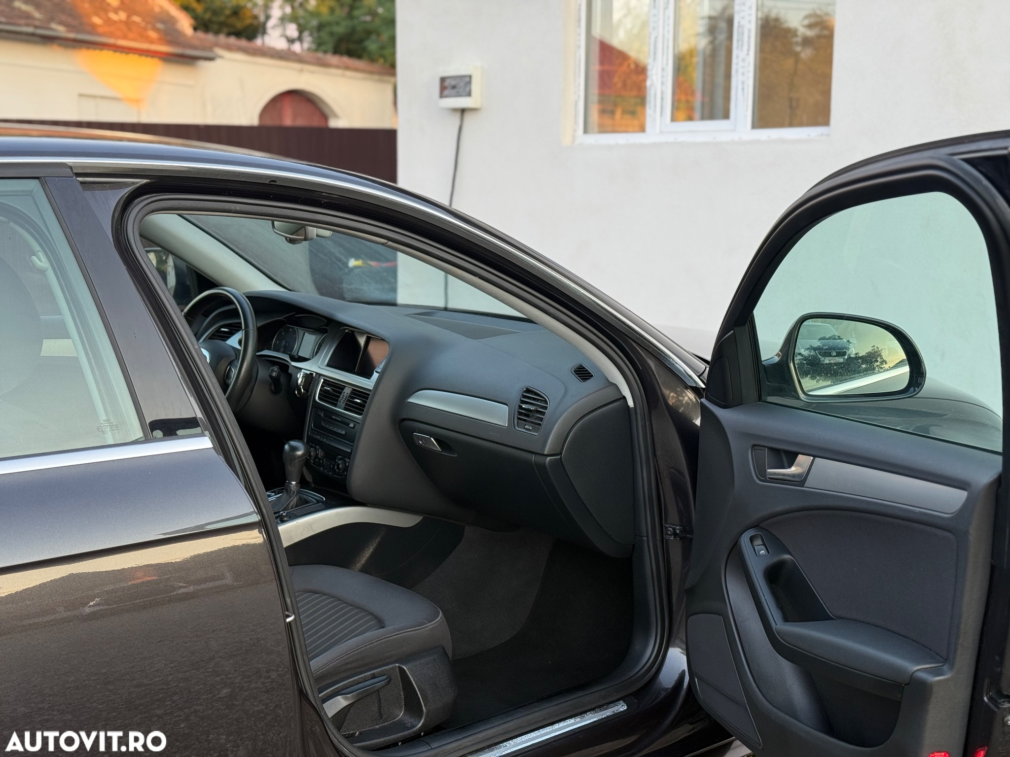 Audi A4 Avant 2.0 TDI DPF multitronic Ambiente - 6
