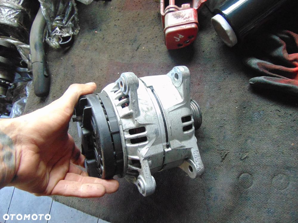 Alternator Trafick 2 2,0 dci 7pk - 6