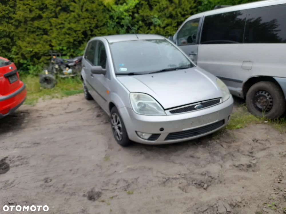 FORD FIESTA MK6 grill