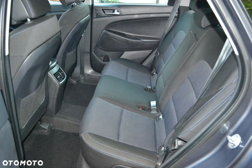 Hyundai Tucson 2.0 CRDI BlueDrive Comfort 2WD - 21