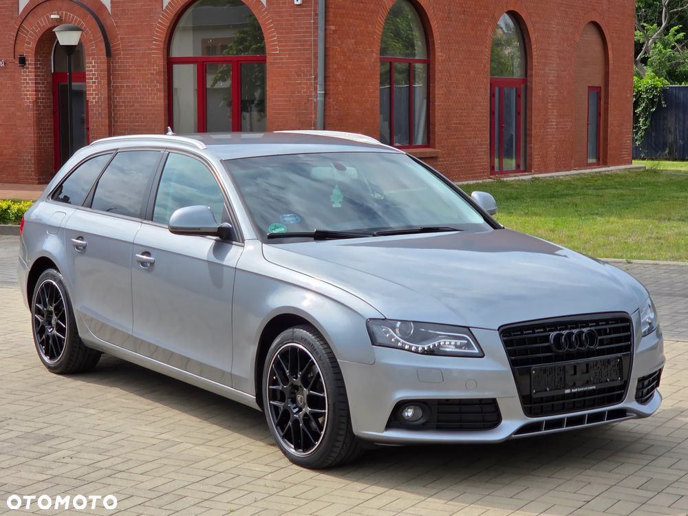 Audi A4 Avant 2.0 TDI DPF Ambiente - 11
