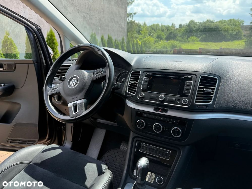 Volkswagen Sharan 2.0 TDI Highline DSG - 4