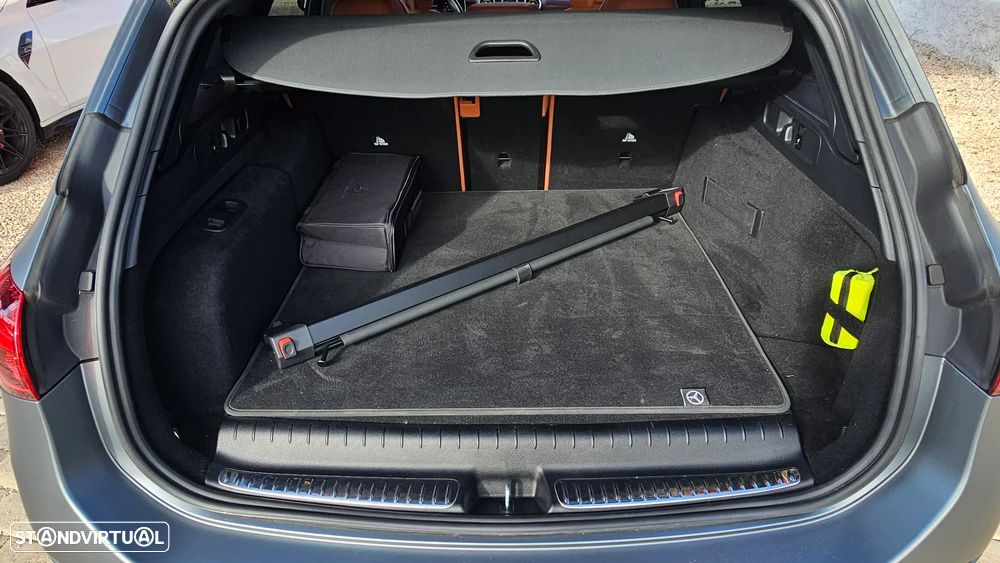 Mercedes-Benz C 300 e T 9G-TRONIC AMG Line - 26