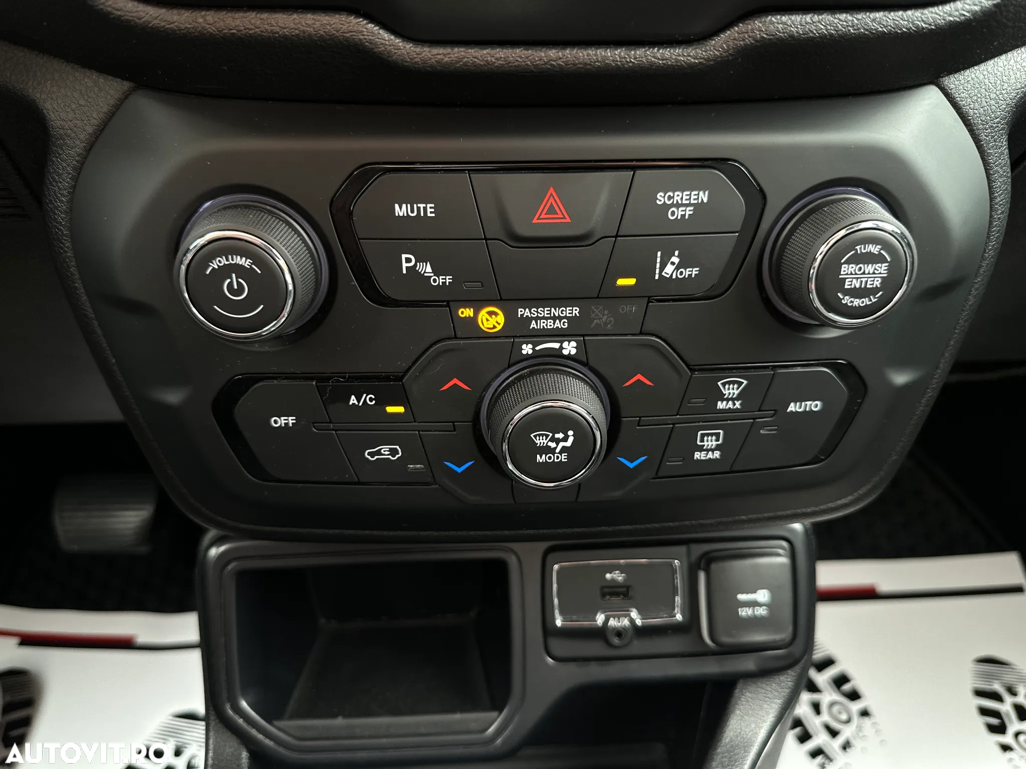 Jeep Renegade 1.3 T-GDI Automatik Longitude - 36