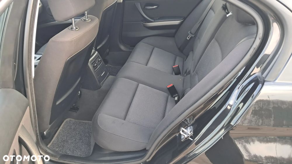 BMW Seria 3 - 12