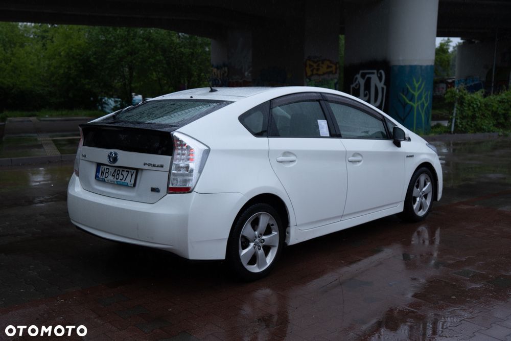 Toyota Prius - 5