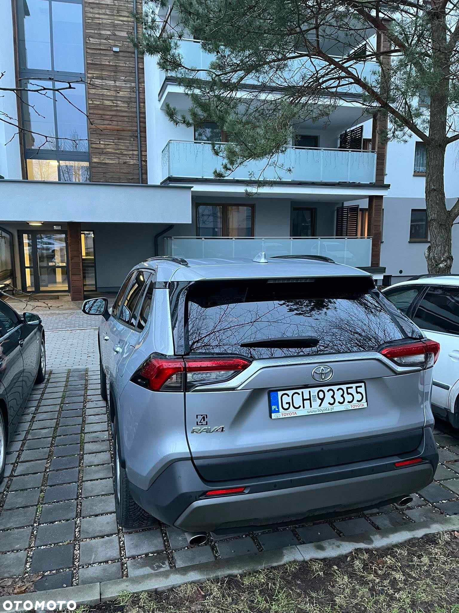 Toyota RAV4 2.0 Active 4x2 - 2