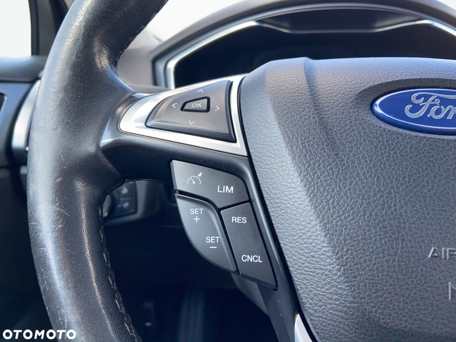 Ford Mondeo 2.0 TDCi Titanium PowerShift - 18