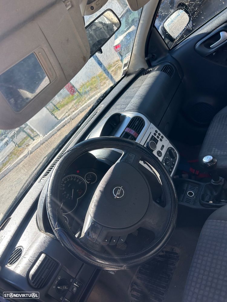 Opel Corsa 1.3 CDTI Essentia - 1