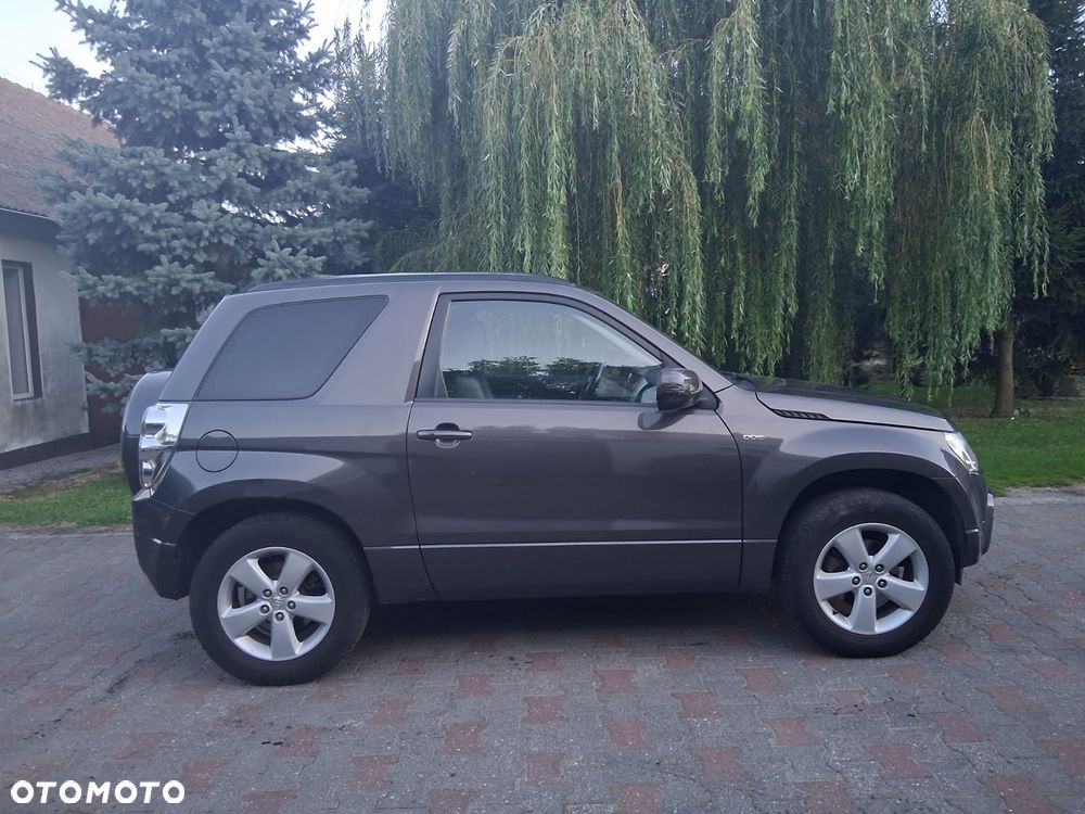 Suzuki Grand Vitara 1.9 DDiS Comfort DPF - 2
