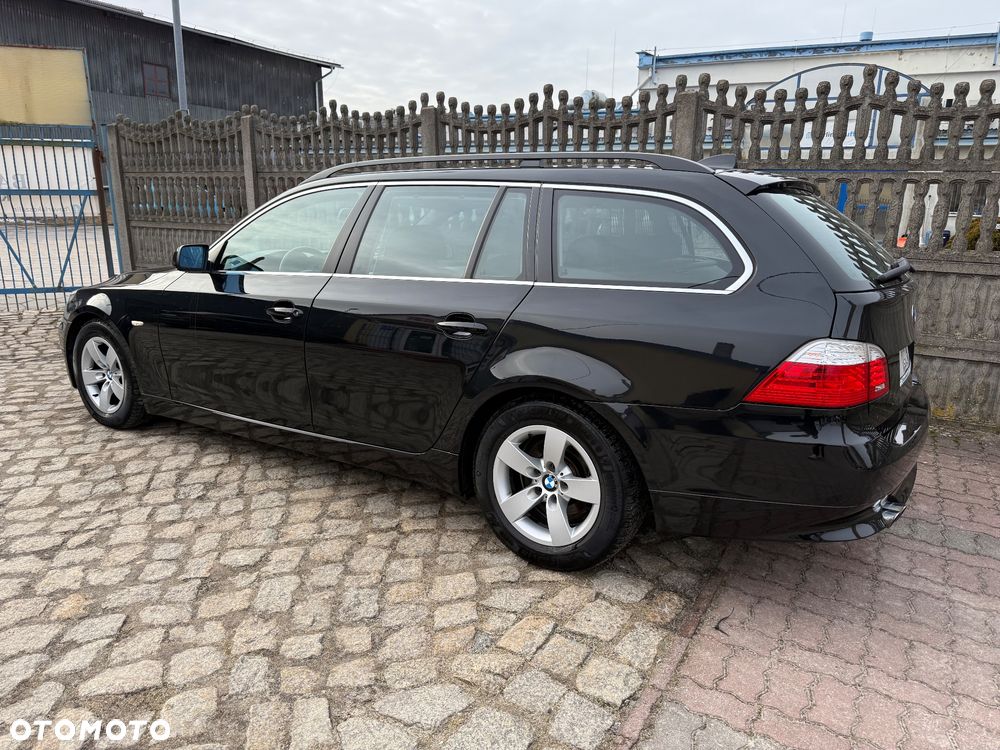 BMW Seria 5 525d - 14