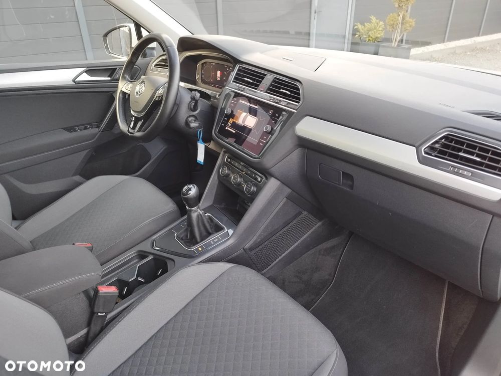 Volkswagen Tiguan 2.0 TDI SCR (BlueMotion Technology) Trendline - 33