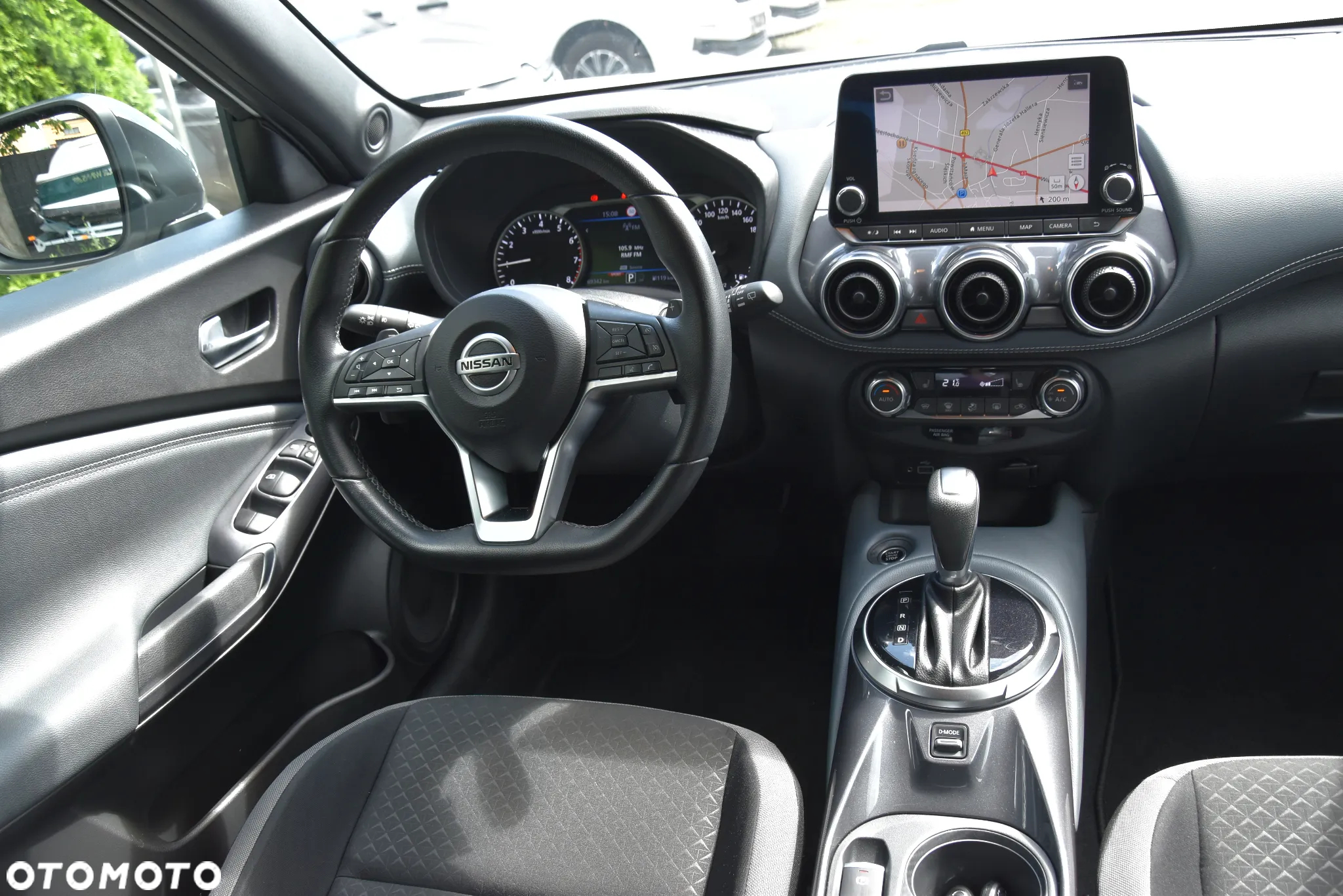 Nissan Juke 1.0 DIG-T DCT Tekna - 13
