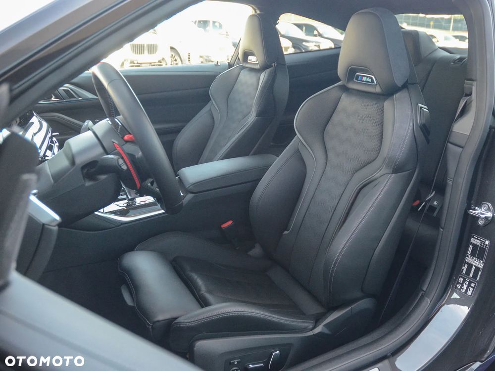 BMW M4 Competition M xDrive - 37