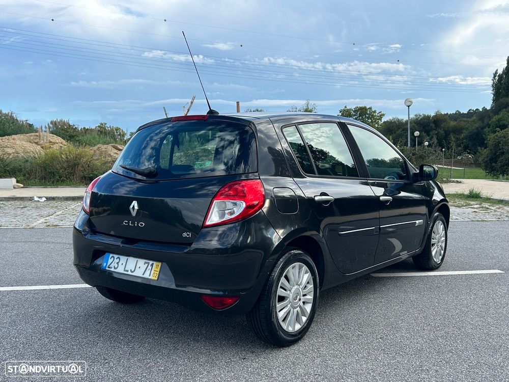 Renault Clio 1.5 dCi Dynamique S - 14