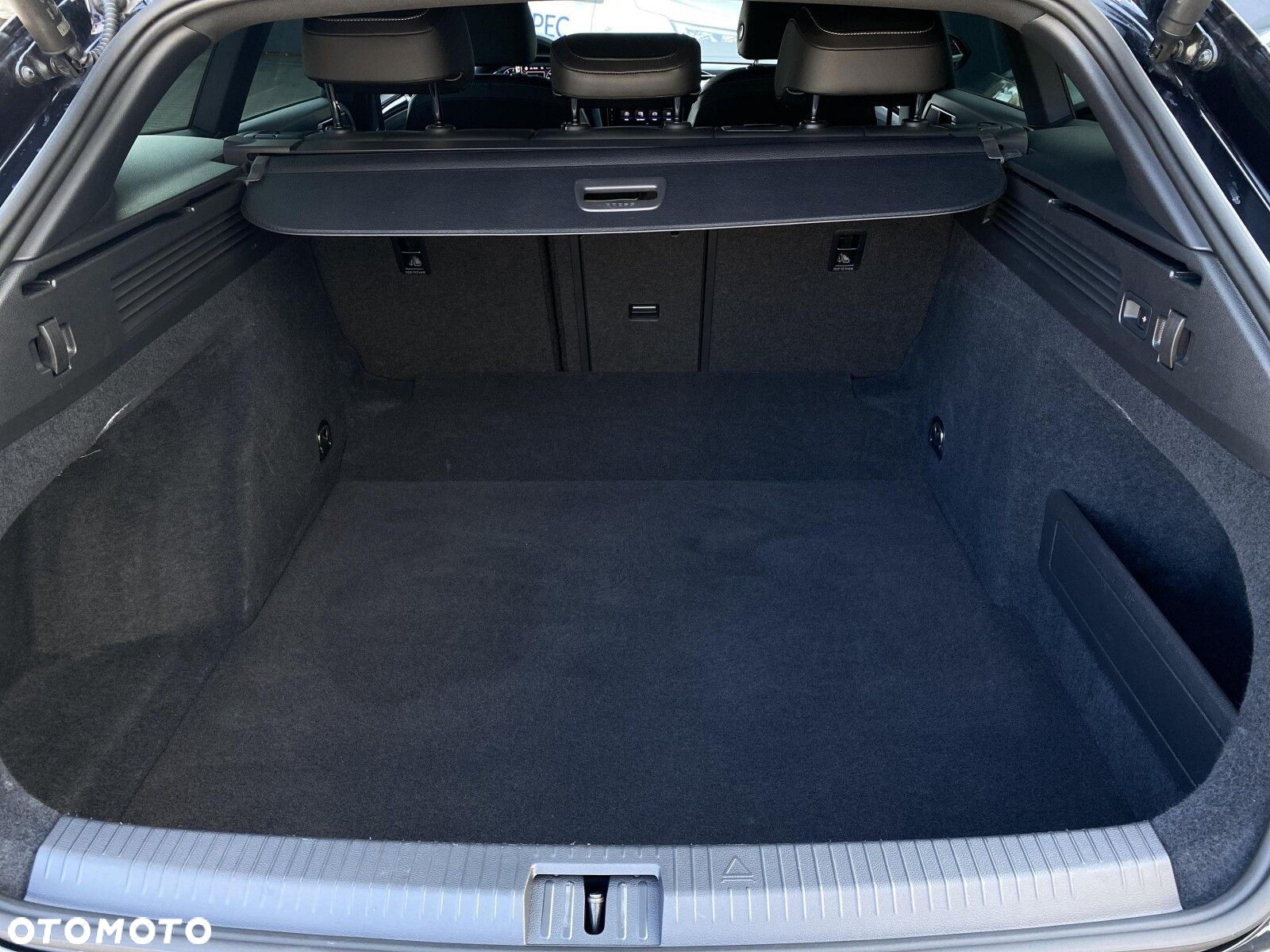 Volkswagen Arteon 2.0 TSI R-Line DSG - 22
