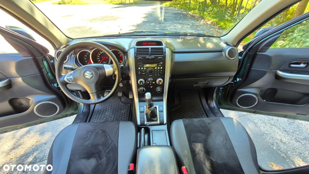 Suzuki Grand Vitara - 23