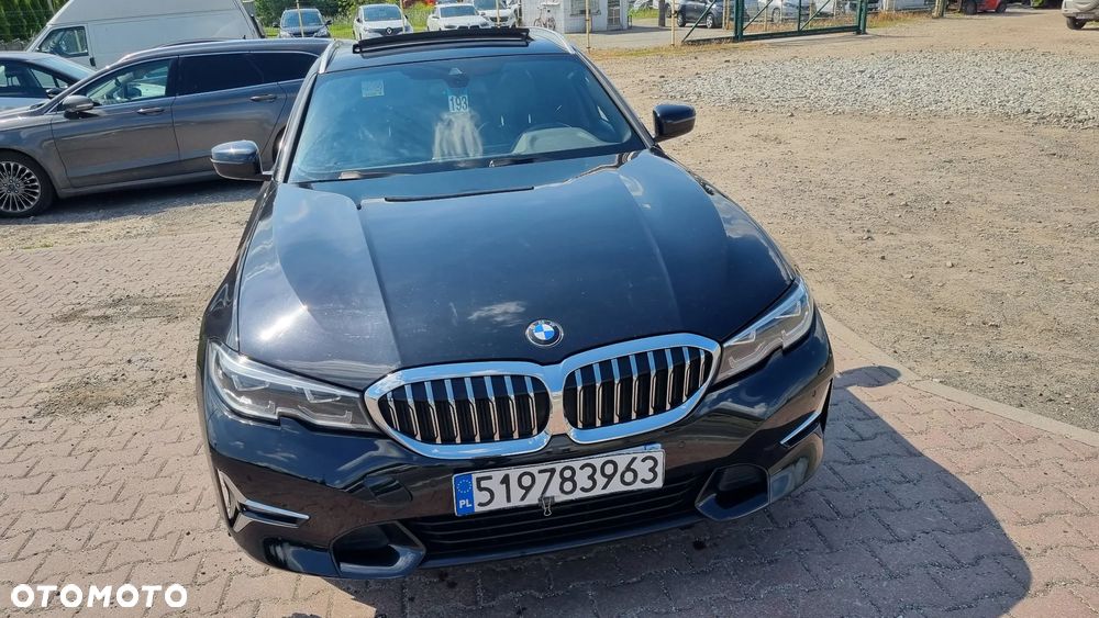 BMW Seria 3 320d Luxury Line Purity sport - 17