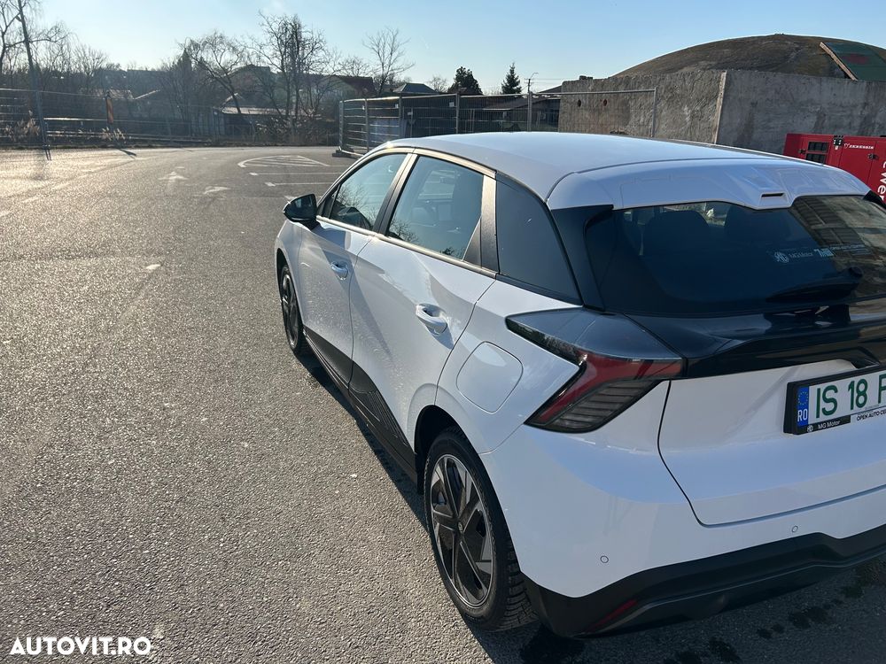 MG MG4 EV 49 kWh Explore - 2