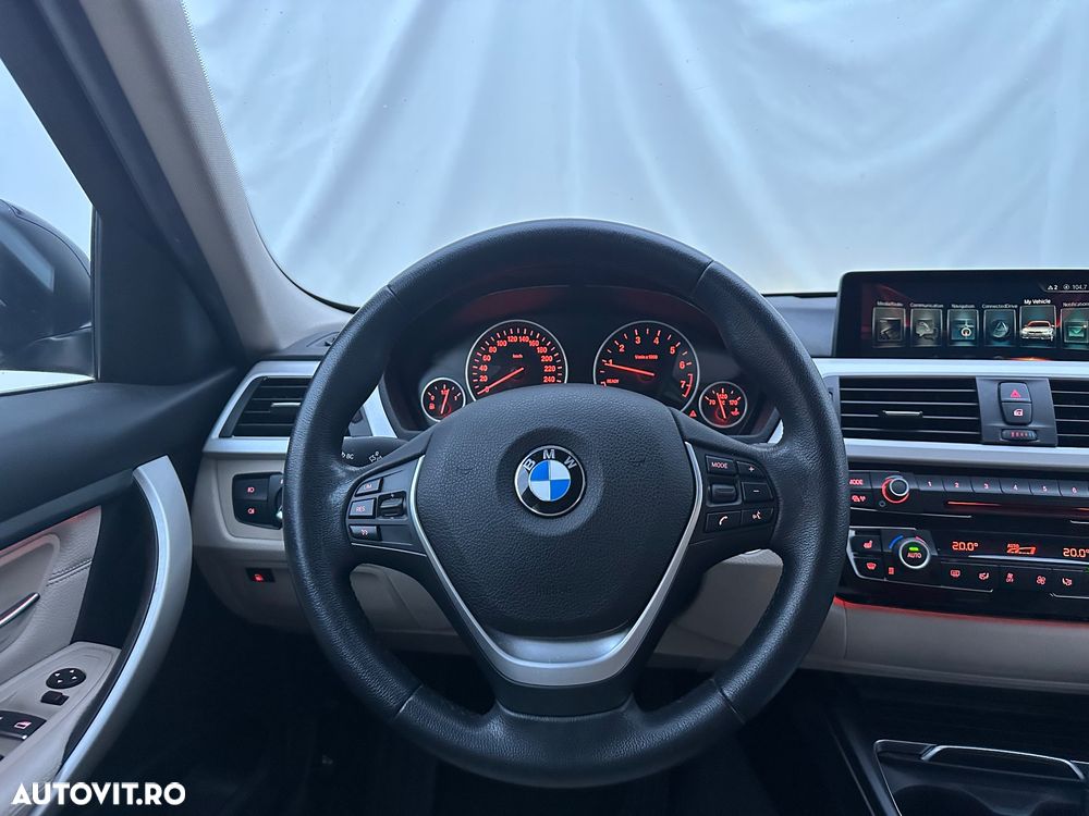 BMW Seria 3 330e iPerformance M Sport - 27