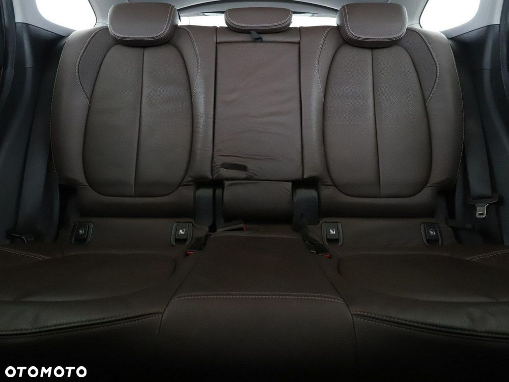 BMW X1 sDrive20d xLine - 19