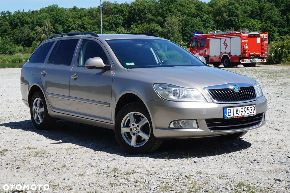 Skoda Octavia 1.6 TDI DPF 4x4 Ambition - 4