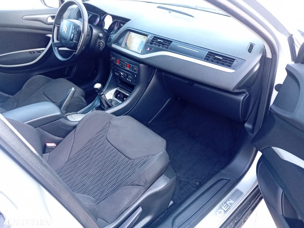 Citroën C5 HDi 135 FAP Confort - 7