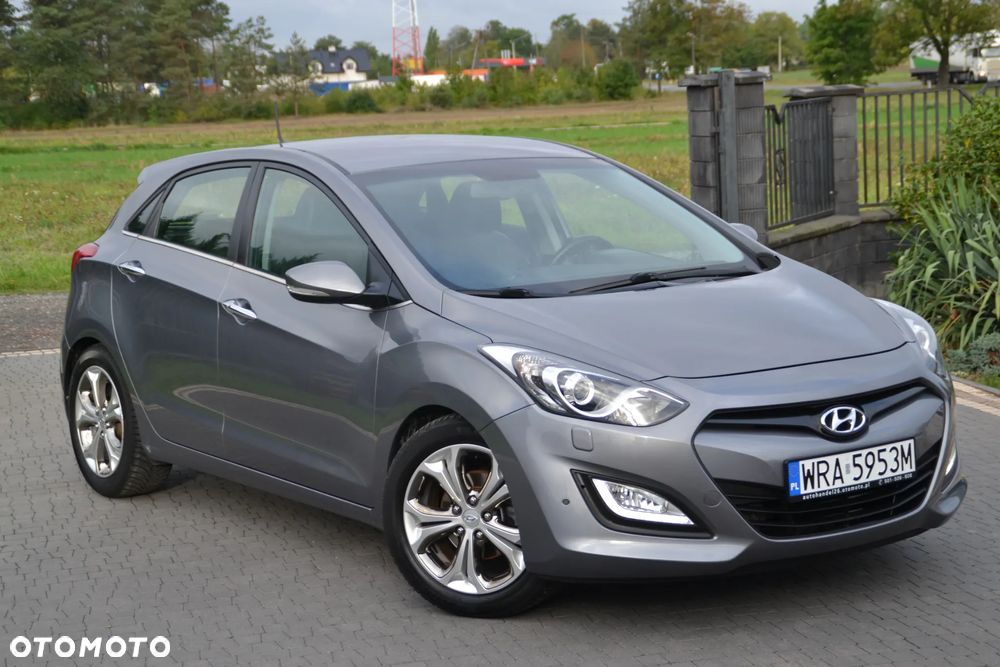 Hyundai i30 i30cw 1.6 Fifa World Cup Edition - 10