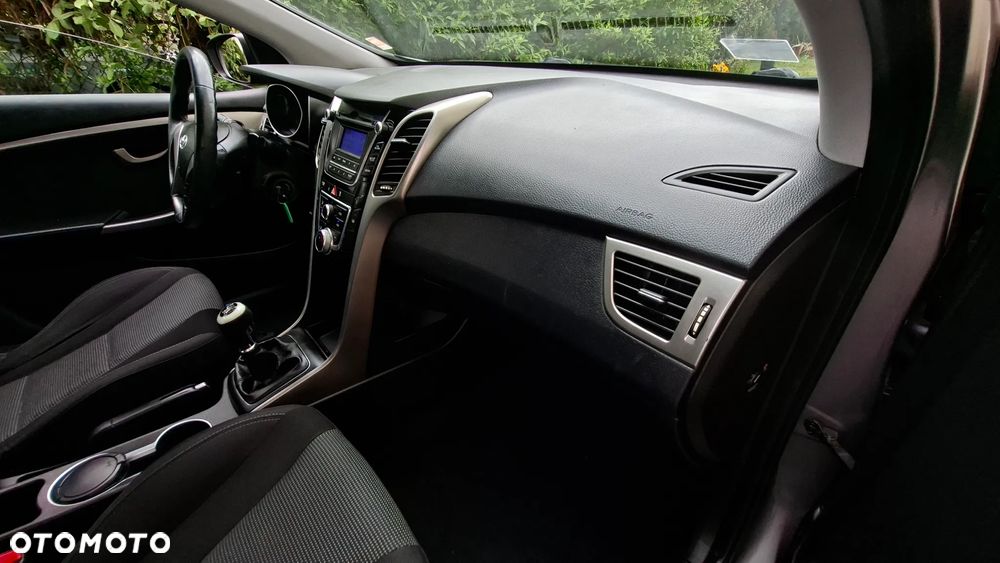 Hyundai i30 1.4 CRDi Comfort - 23