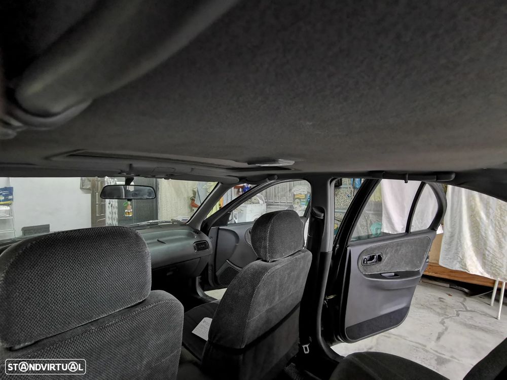 Nissan Primera Hatchback 1.6 LX + - 9