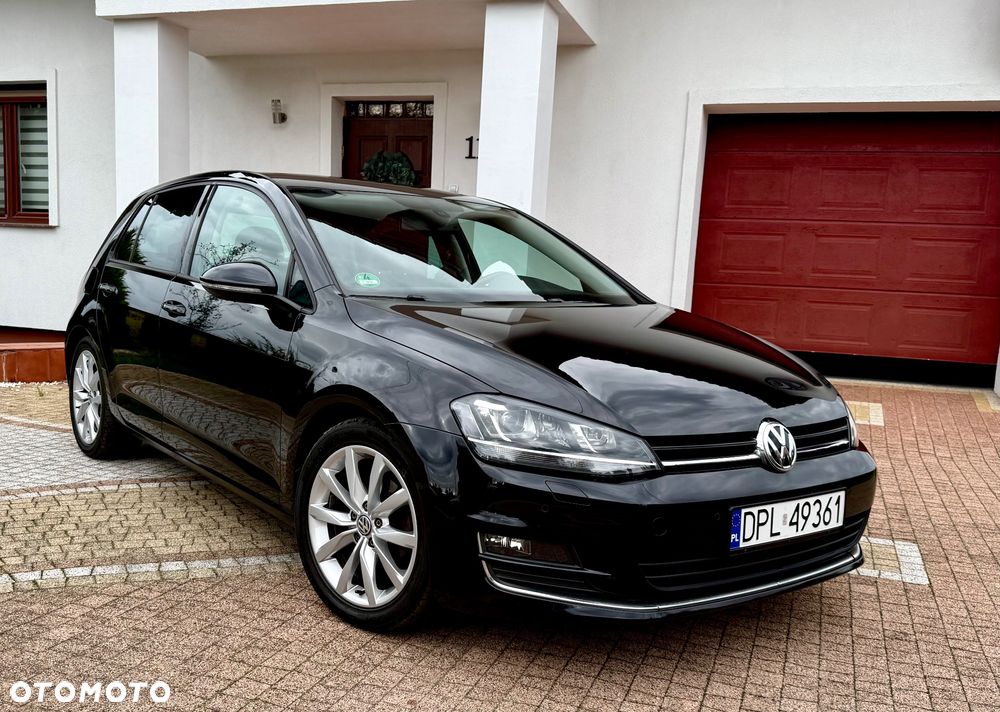 Volkswagen Golf - 2