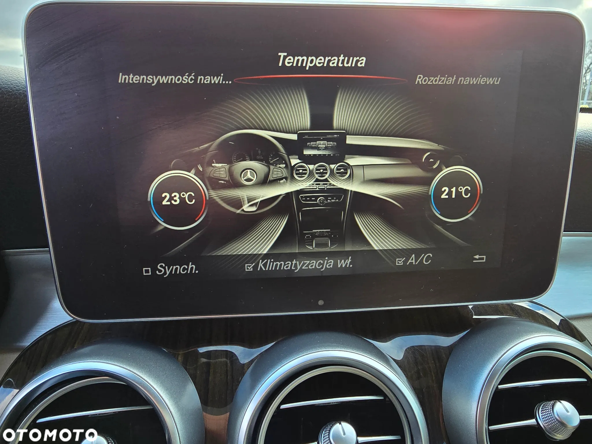 Mercedes-Benz Klasa C 300 Coupe 4Matic 9G-TRONIC - 30