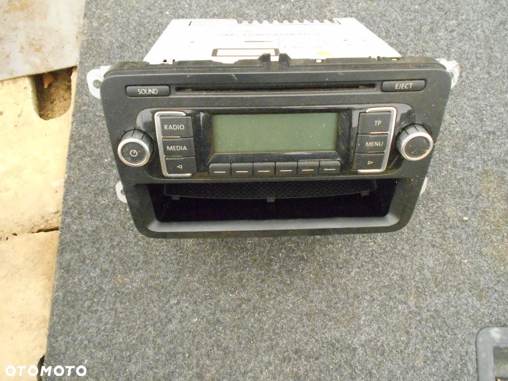 VW RADIO CD MP3 5M0035156C - 1