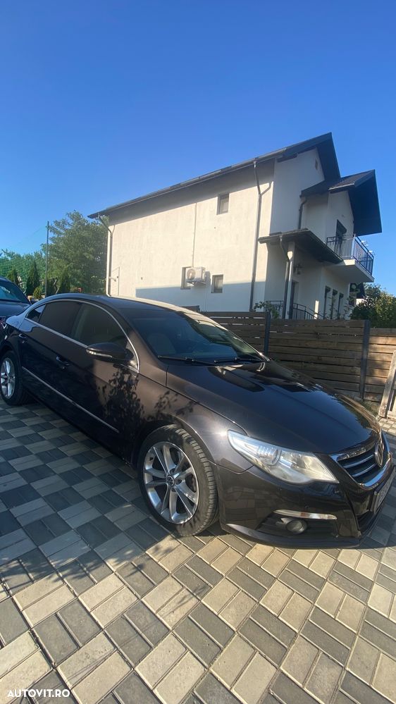 Volkswagen Passat 2.0TDI Comfortline DPF DSG - 2